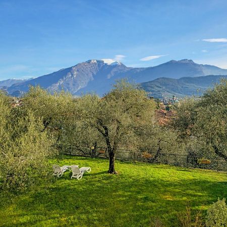 Aparthotel Englovacanze Riva del Garda Bagian luar foto