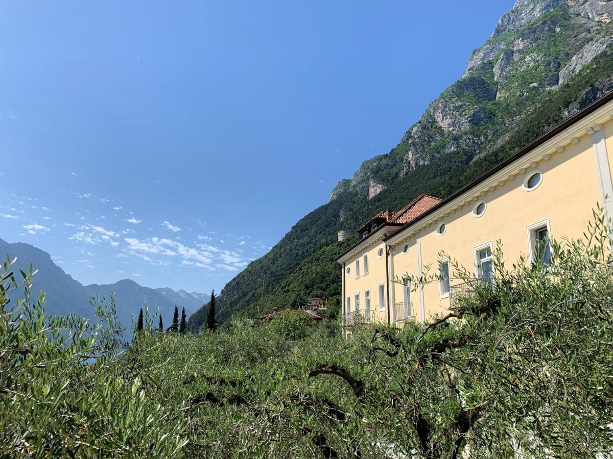 Aparthotel Englovacanze Riva del Garda Bagian luar foto