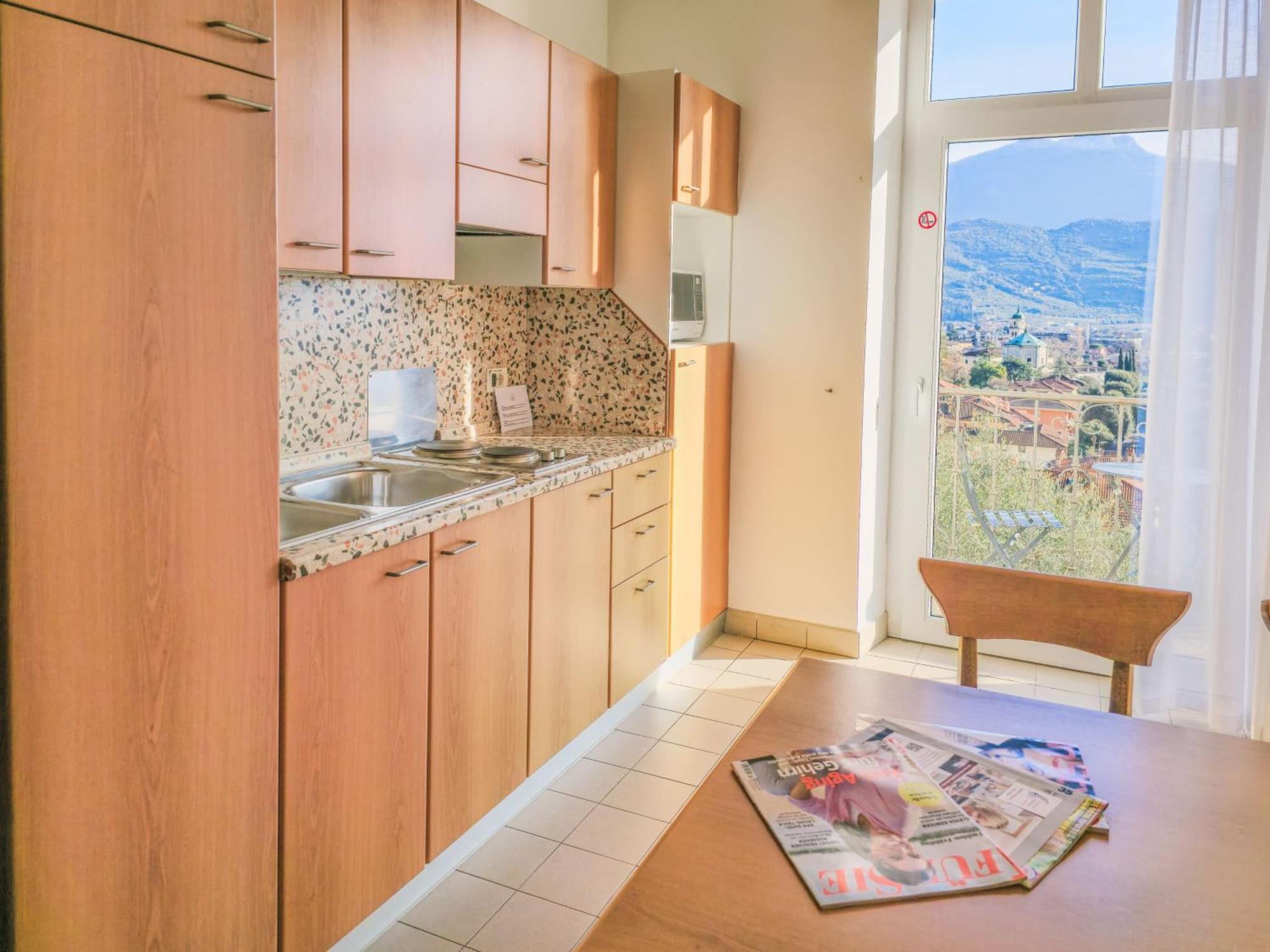 Aparthotel Englovacanze Riva del Garda Bagian luar foto