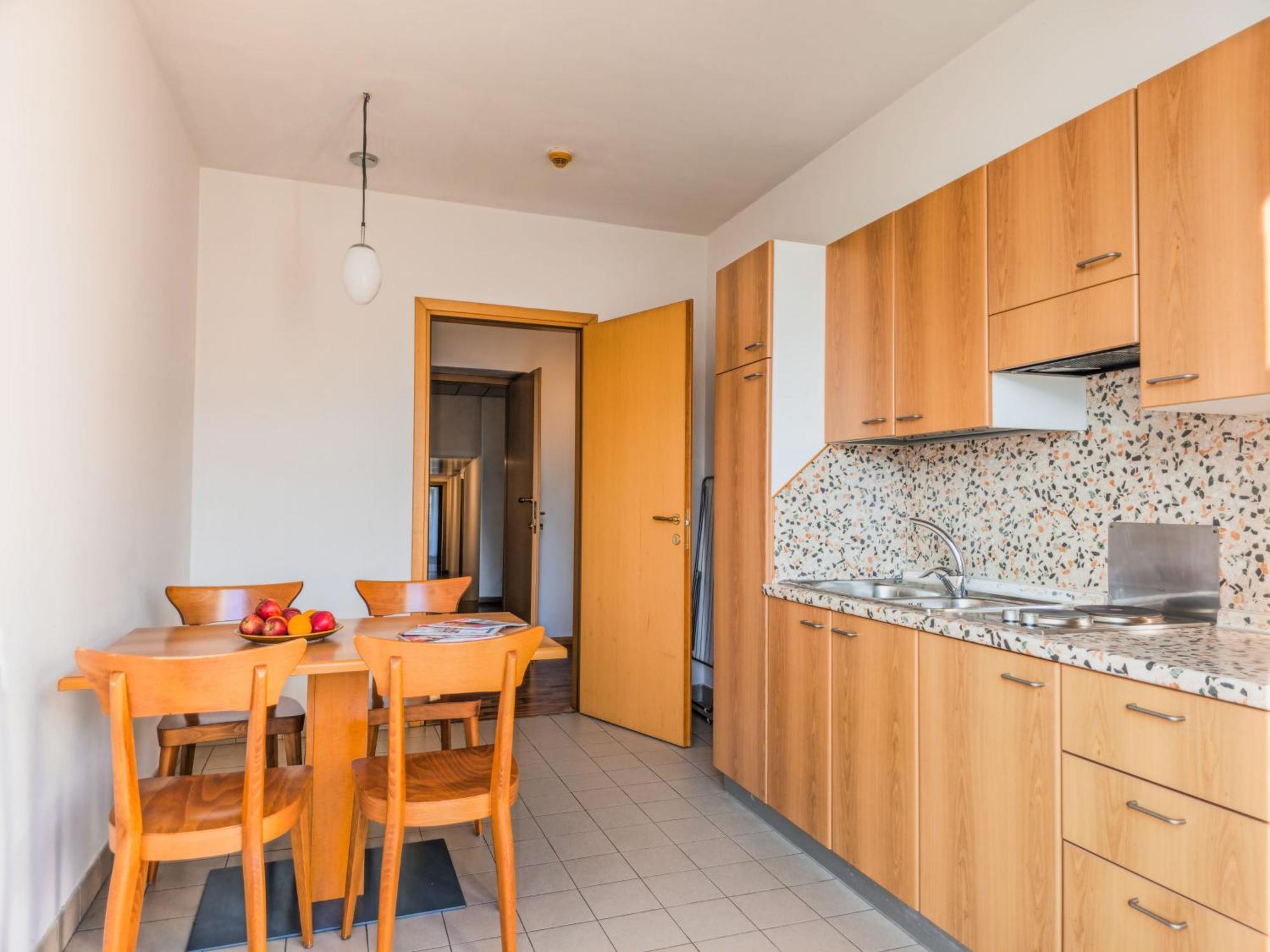 Aparthotel Englovacanze Riva del Garda Bagian luar foto